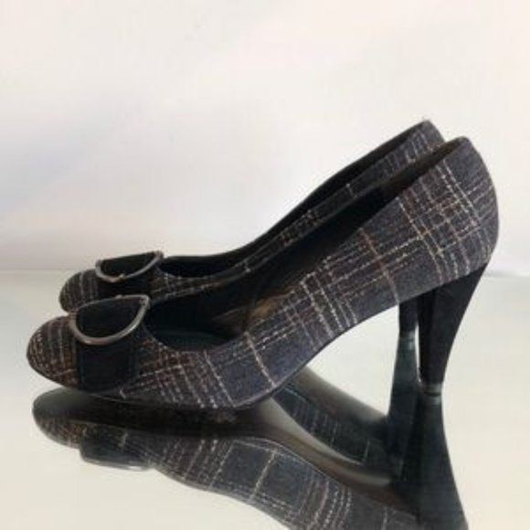 Stuart Weitzman Classic Gray Plaid Tweed Heels Size 7N - Picture 3 of 8